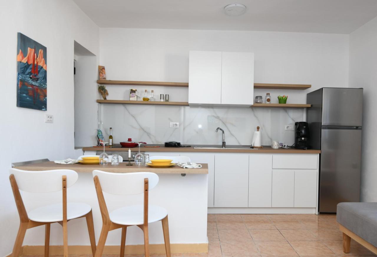 Rondine Studio Apartment Tirana Exteriör bild