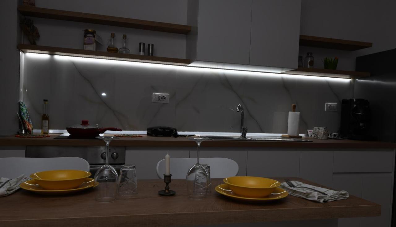 Rondine Studio Apartment Tirana Exteriör bild