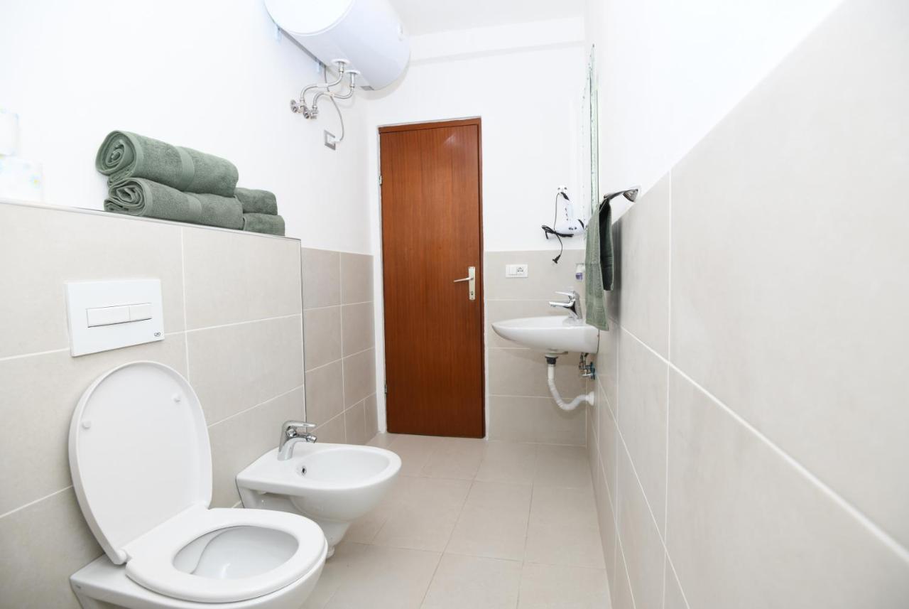 Rondine Studio Apartment Tirana Exteriör bild