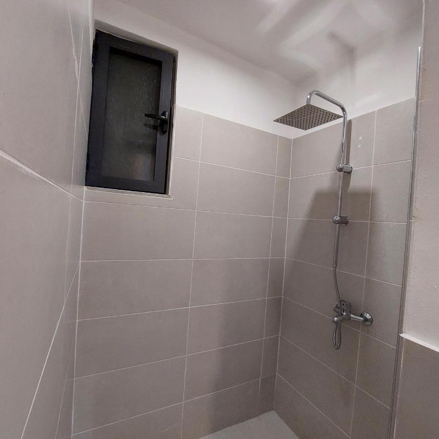 Rondine Studio Apartment Tirana Exteriör bild